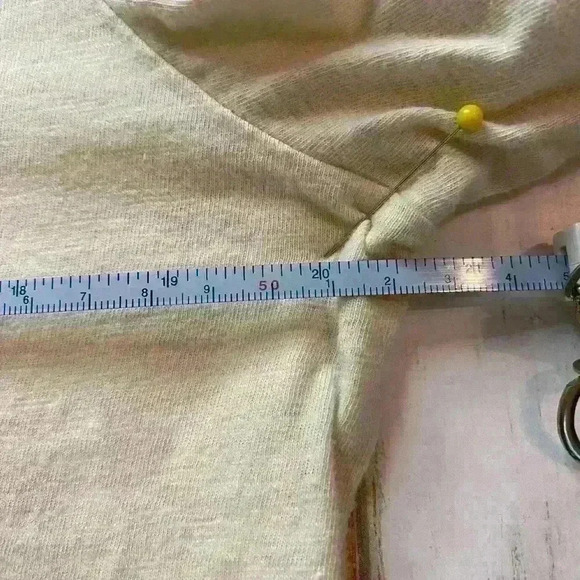 Bit & Bridle cream knit top - Picture 4 of 6